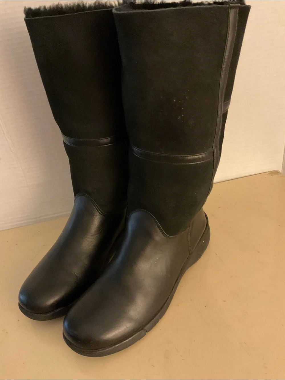 La CANADIENNE Black Suede & Leather Mid-Calf waterproof Kosmo Boots US 8